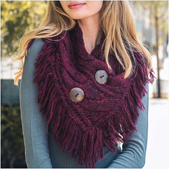 Accessories - Gorgeous Cozy Stylish Maroon Scarf Neck Warmer